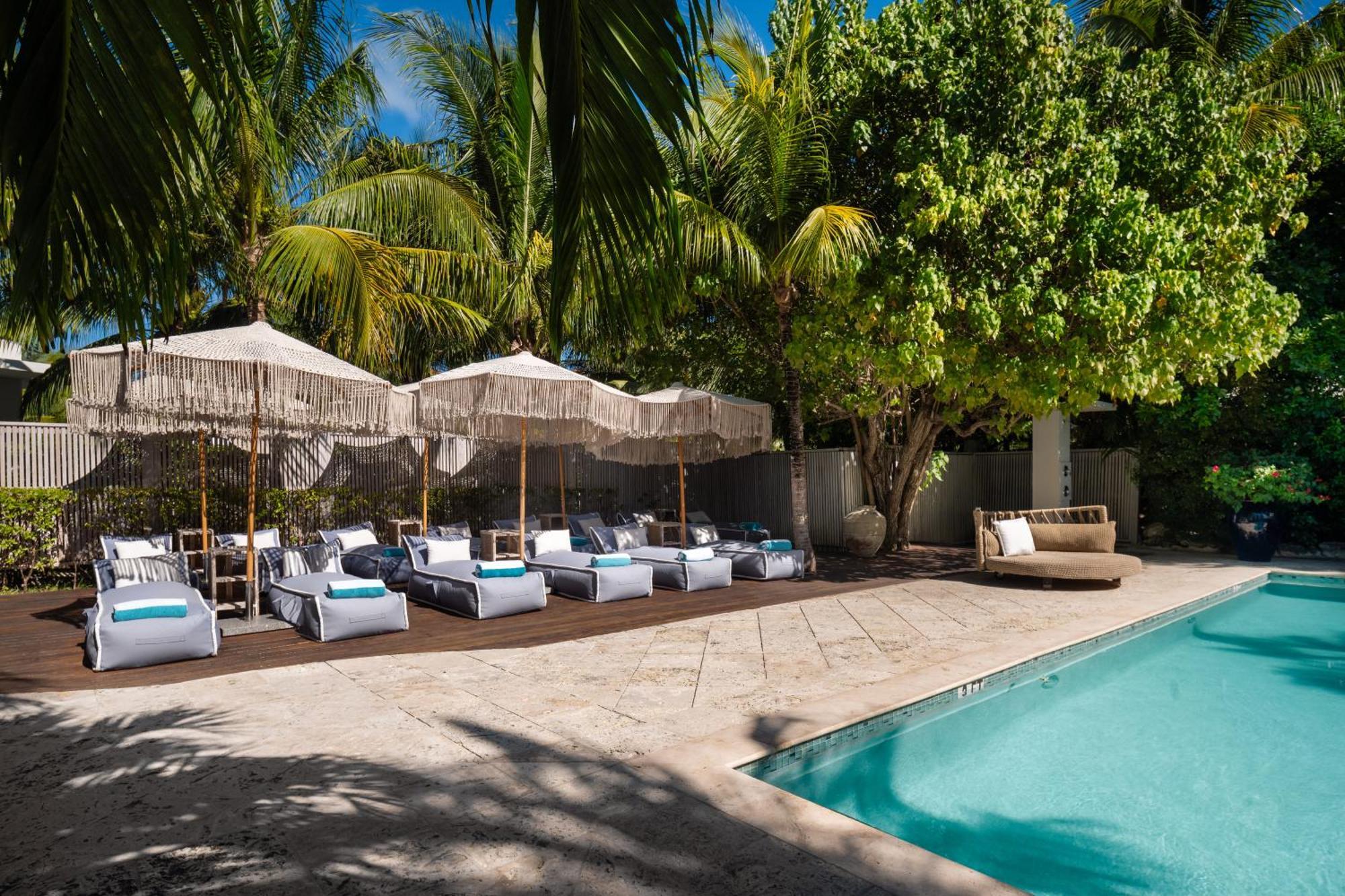 The Oasis At Grace Bay 호텔 외부 사진